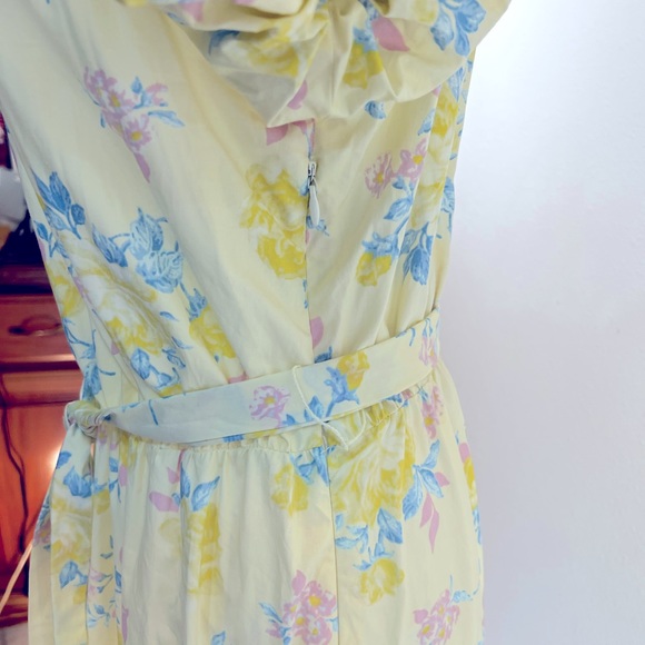 LoveShackFancy x Target maxi, prairie dress with puff sleeve. Yellow floral, 2. - Picture 10 of 10
